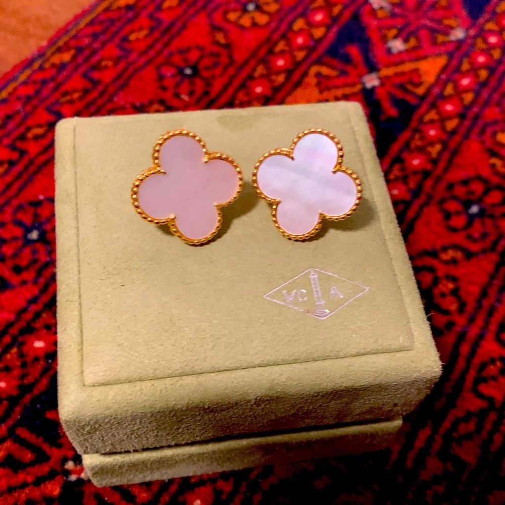 Van Cleef and Arpels MOP 18K YG MAGIC Earrings!